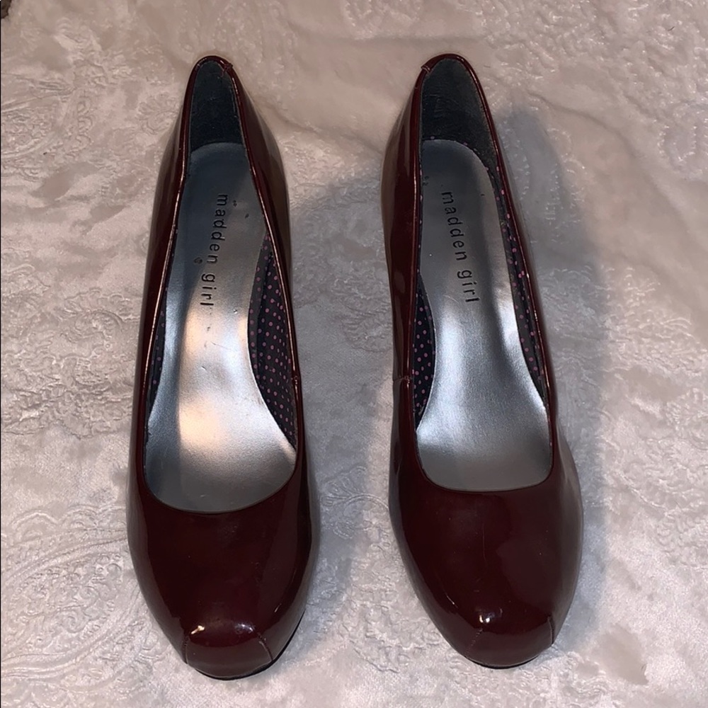 Madden girl size 8 burgundy pumps - Picture 3 of 6